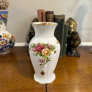 Royal Albert White Porcelain Vase with Pink & Yellow Rose Spray